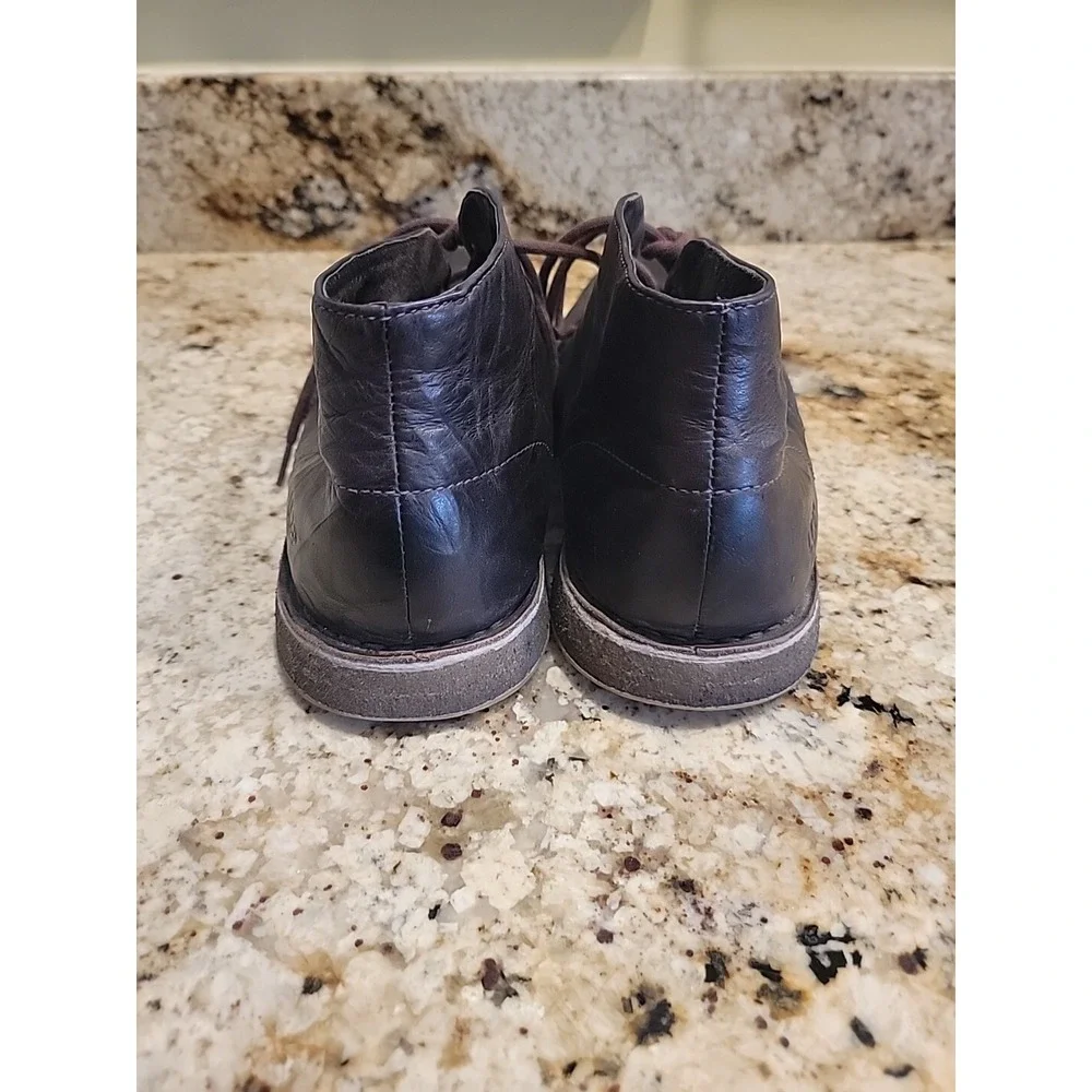 UGG mens size